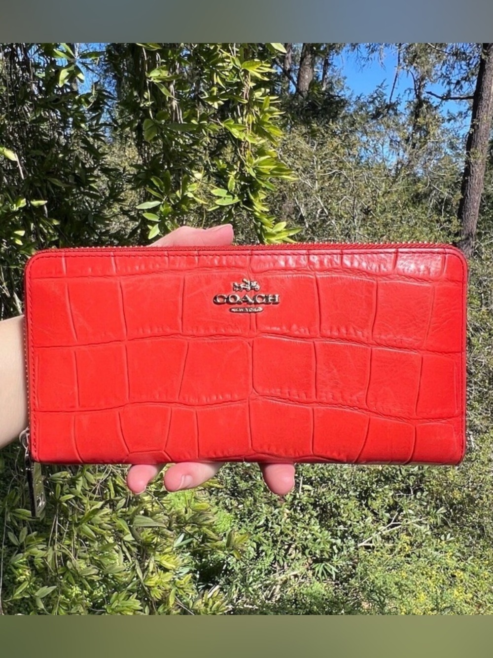 COACH Red Croc Embossed Womens Zip-Around Accordion Wallet *READ DESCRIPTION*